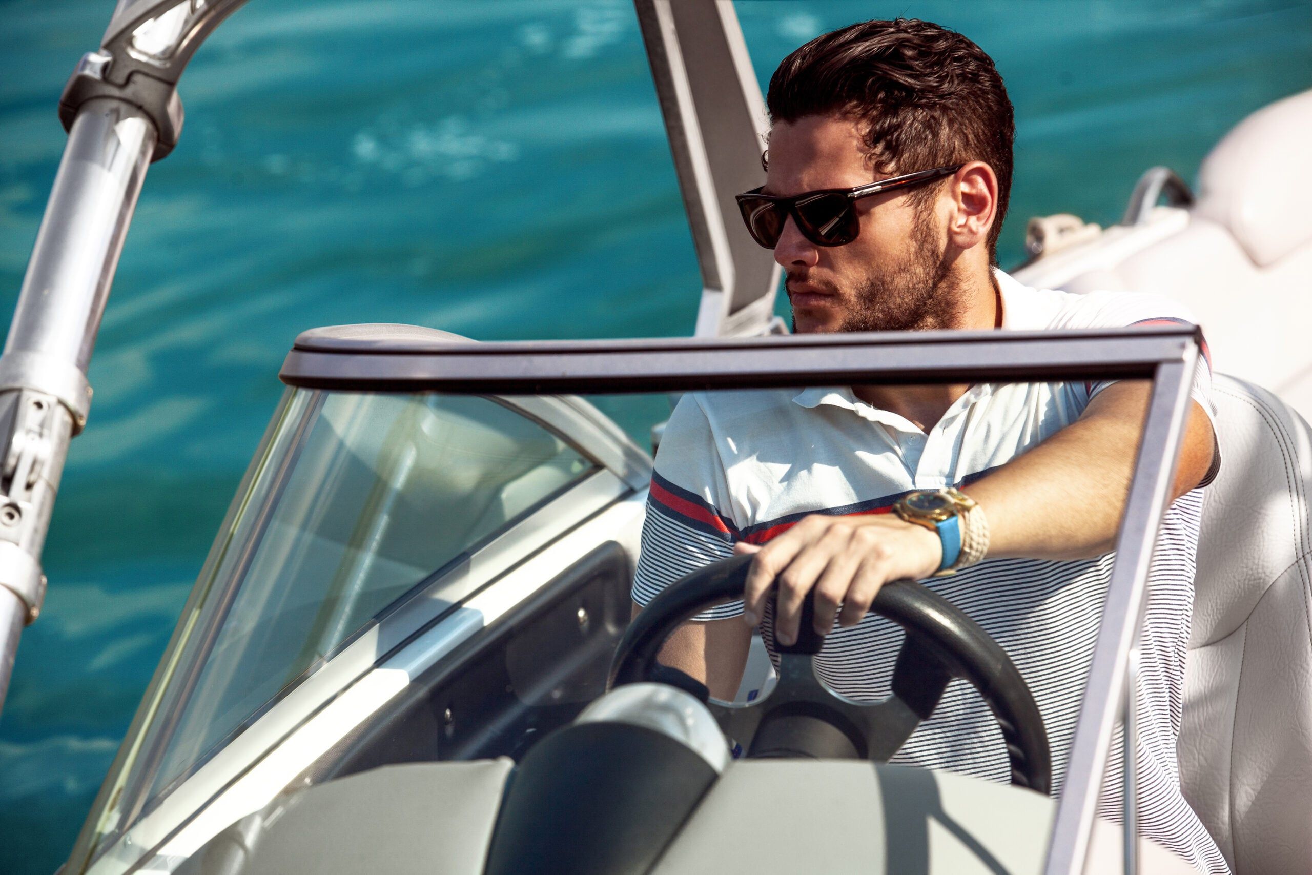 These 10 purchases are meant to signal wealth—but to anyone who actually grew up around money, they instantly reveal the opposite