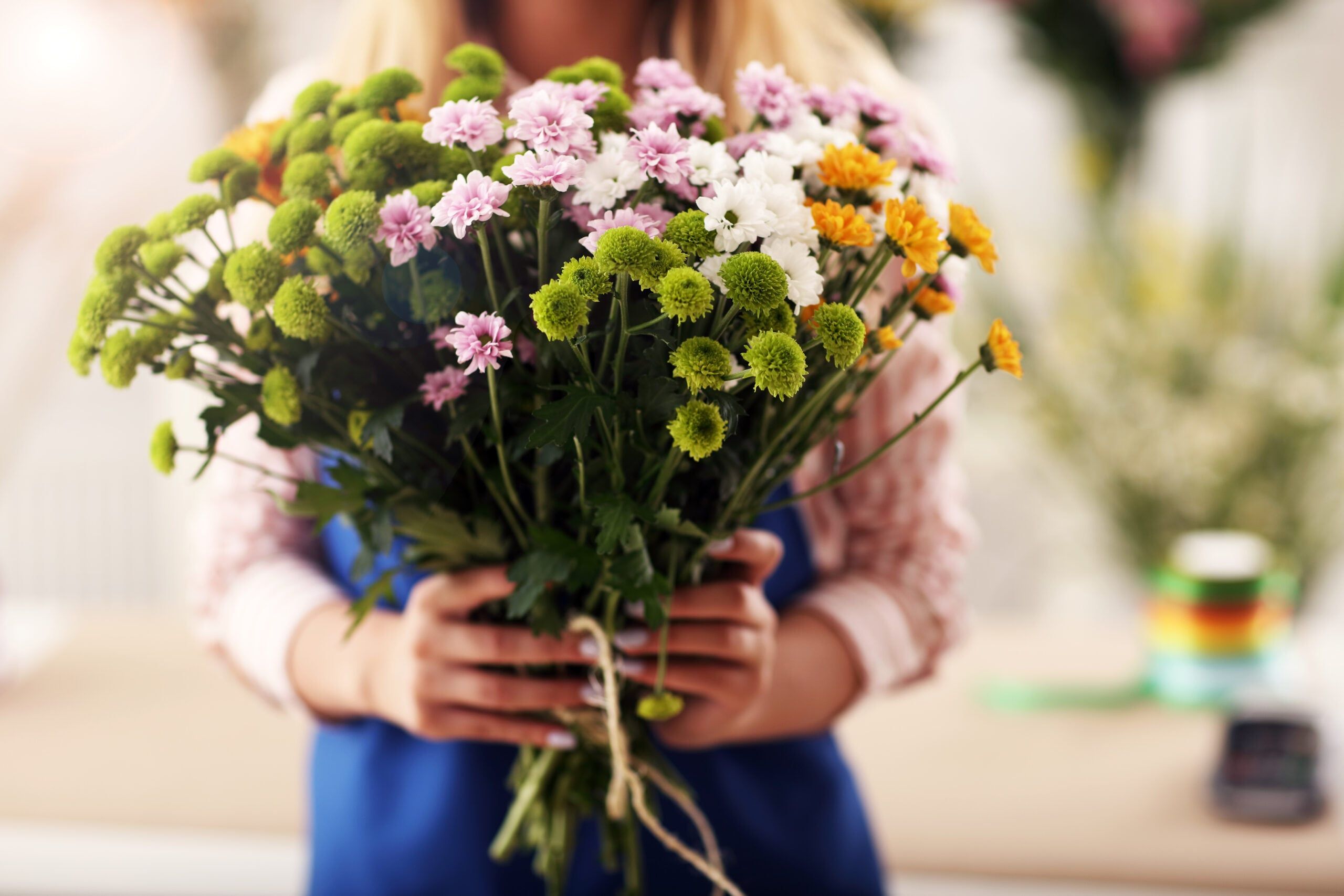 If you feel emotional when someone does something kind for you, it’s not because you’re sensitive—it’s because that level of kindness feels unfamiliar from growing up with these 11 experiences