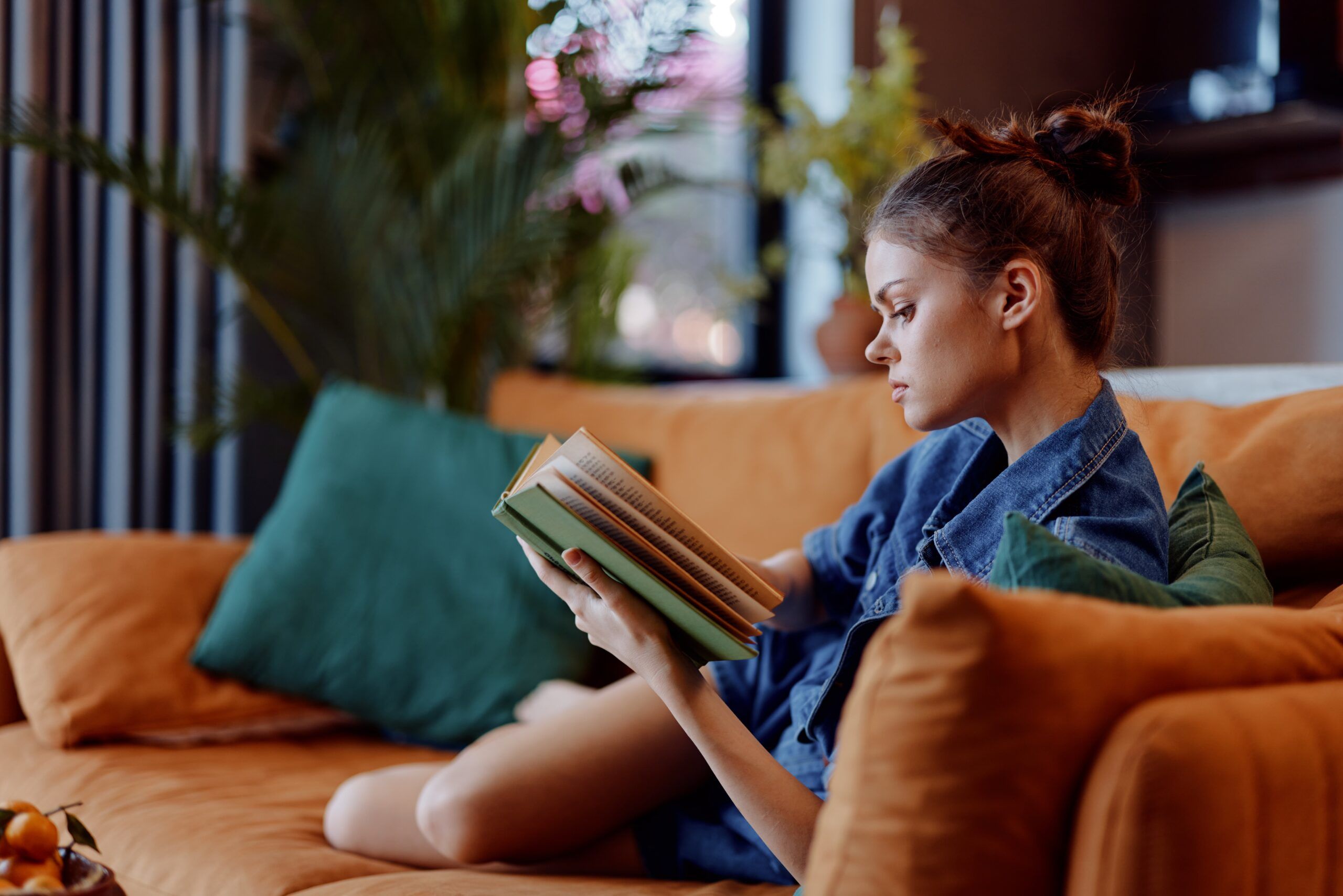 Psychology says people who go quiet when they’re hurt aren’t shutting you out—they just learned early that expressing pain leads to certain consequences, so silence feels safer
