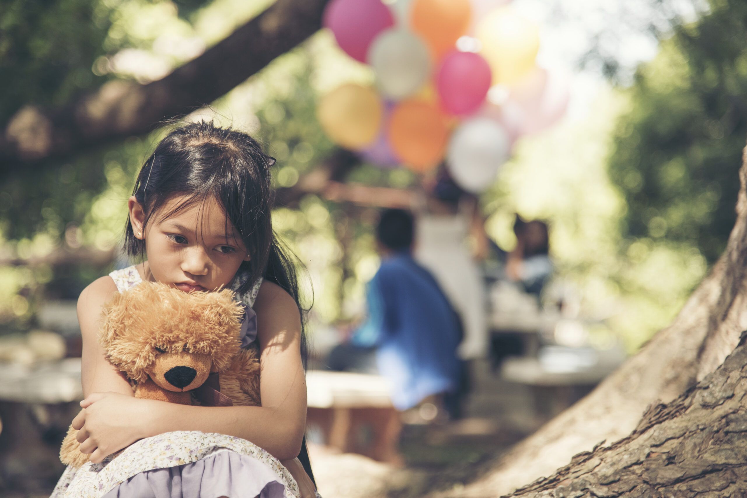 10 Signs You Grew Up Without Physical Warmth And How It Shapes Your Romantic Relationships Today