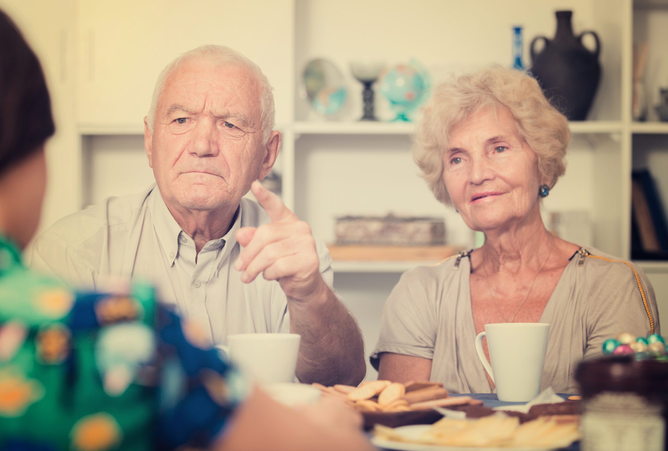 13 Common Boomer-Era Parenting Patterns That May Explain Why Adult Children Pull Away