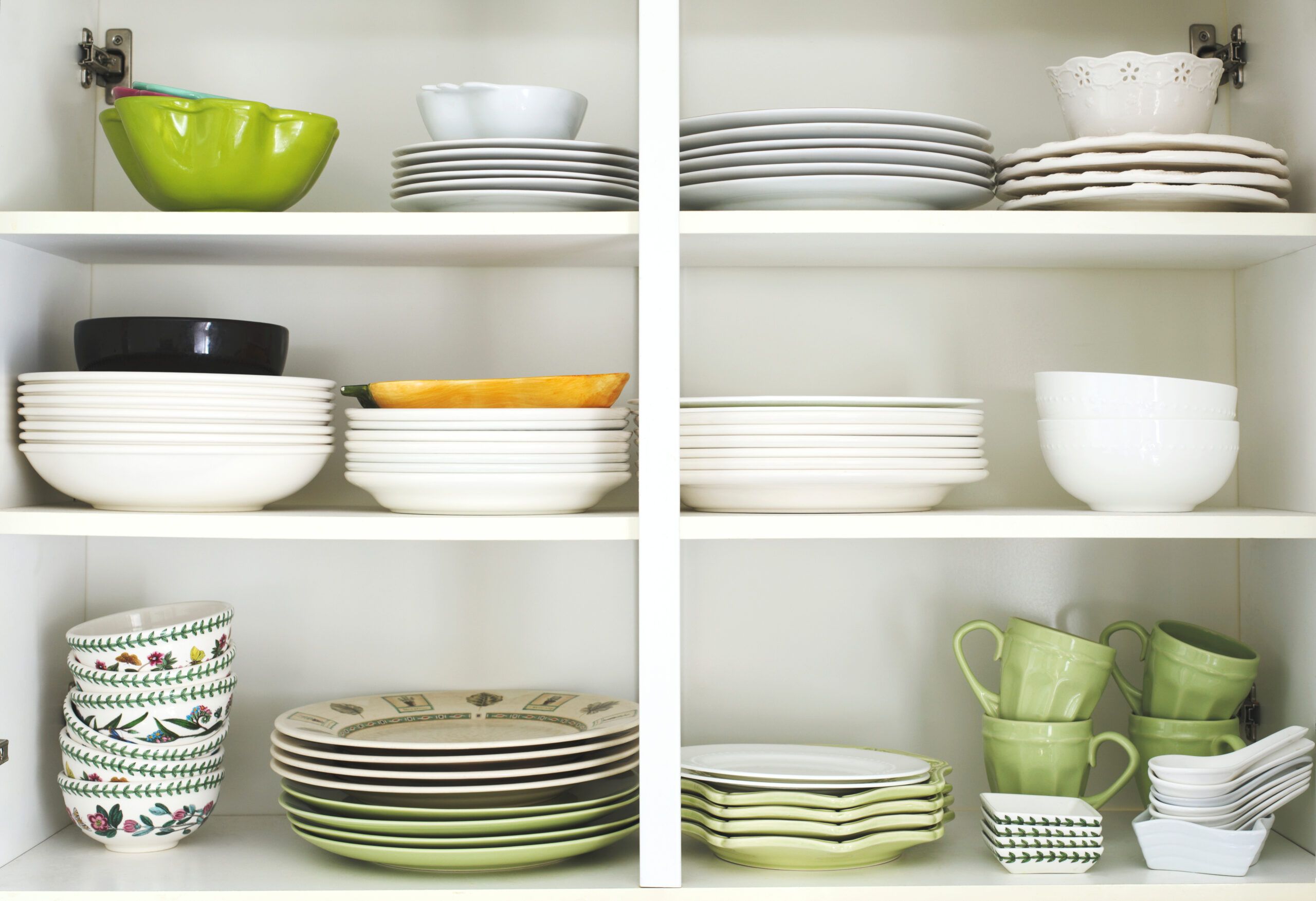 12 Everyday Home Details That Subtly Hint At A Lower-Middle-Class Upbringing