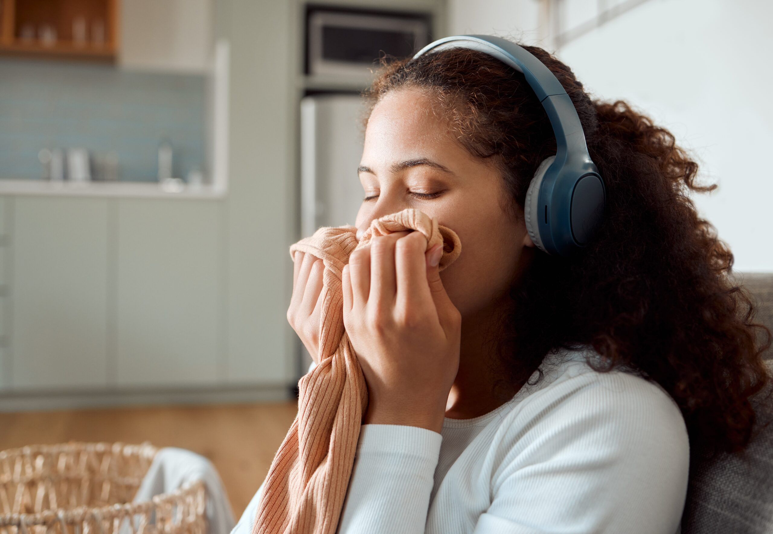 Psychology says people who genuinely enjoy doing laundry often share these specific grounding traits