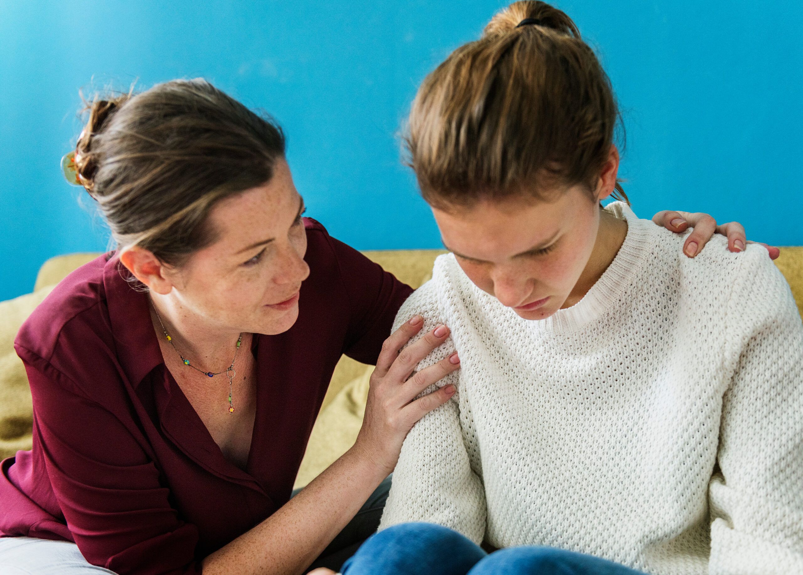According To Psychology, The Reason Some Parents Can’t Stop “Fixing” Their Child’s Life Isn’t Love — It’s A Nervous System Habit Rooted In Their Own Childhood Where They Were Never Allowed To Fail Safely