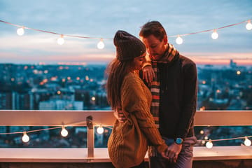 Do You Change Yourself According To Who You Date? 9 Signs You Lose Your Identity In Love