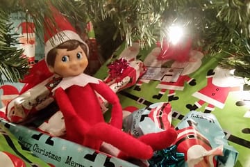Festive Mom Accidentally Melts Elf On The Shelf In The Oven