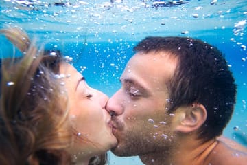 The Very Real Ways Being In Love Changes Your Brain