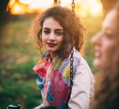 10 Ways Women With Trust Issues Love Differently (& Why We’re Worth It)