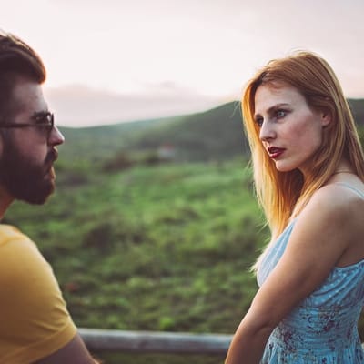 12 Signs He’s Not In Love With You, You’re Just Convenient