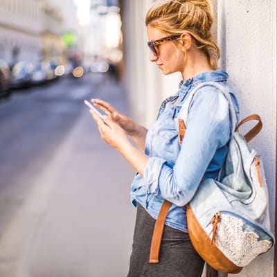 10 Texts Women Send When We’re Being Passive Aggressive