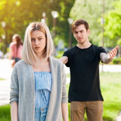 Subtle Signs The Guy You’re Dating Is A Mansplainer