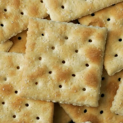 Buttered Saltine Crackers Are The Latest Snack Trend Taking Over The Internet And I’m Not Mad About It