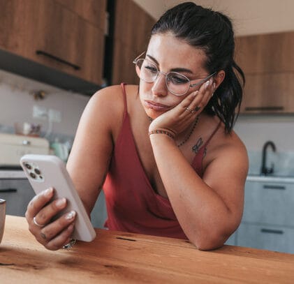 10 Things That Happen When You Want A Relationship But Hate Dating