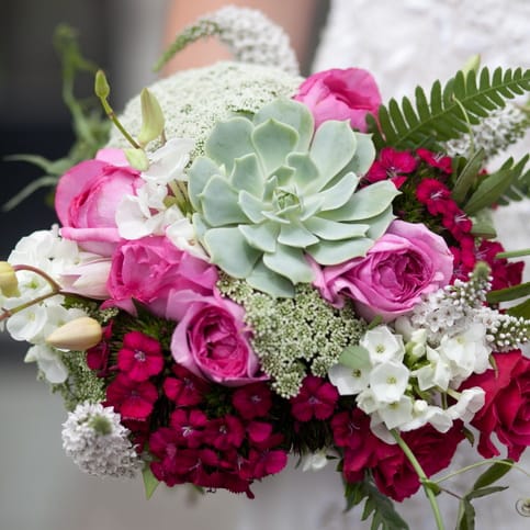 Brides Are Ditching Traditional Flowers For Succulent Bouquets And They’re Beautiful