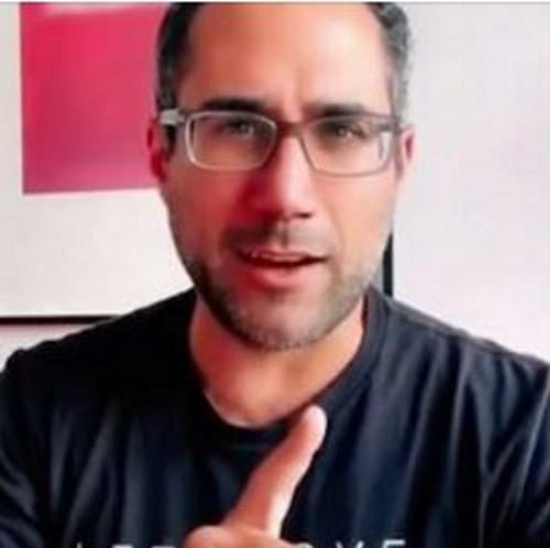 Therapist Slammed For Telling Lonely Men To ‘Step Up Their Game’