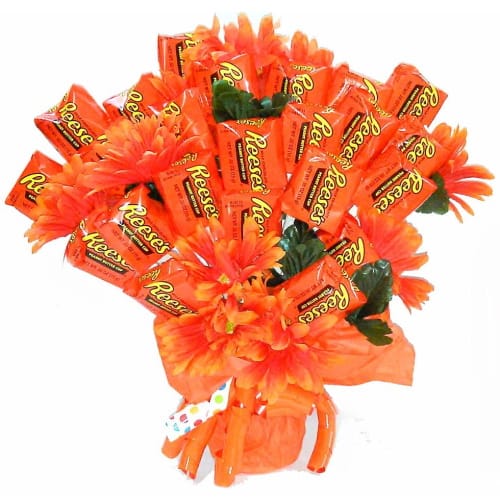 This Giant Reese’s Bouquet Makes A Way Better Valentine’s Day Gift Than Flowers