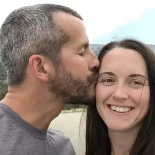 Murderer Chris Watts Is Still In Touch With The Woman He Killed His Family To Be With