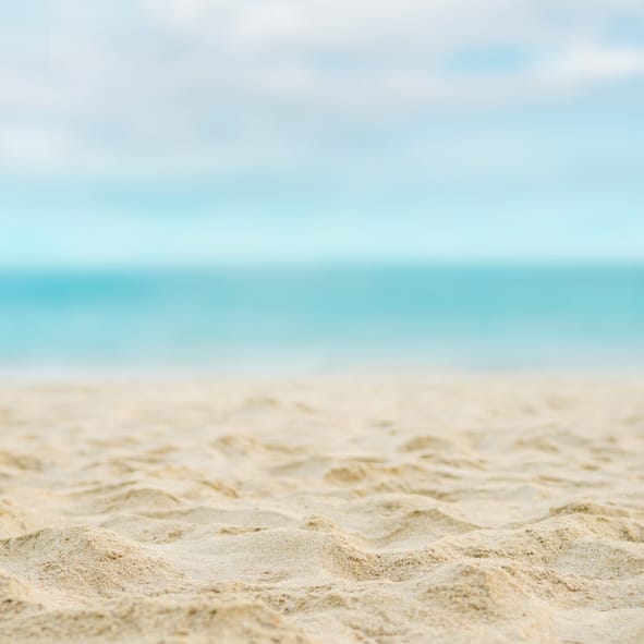 People Are Turning Their Back Yards Into Beaches With These Incredible Sand Pools