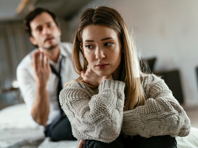 Should We Break Up? 10 Signs Your Relationship Is Effectively Over