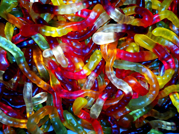 Gummy Worm Nails Are A Thing And I’m Not Sure They Should Be