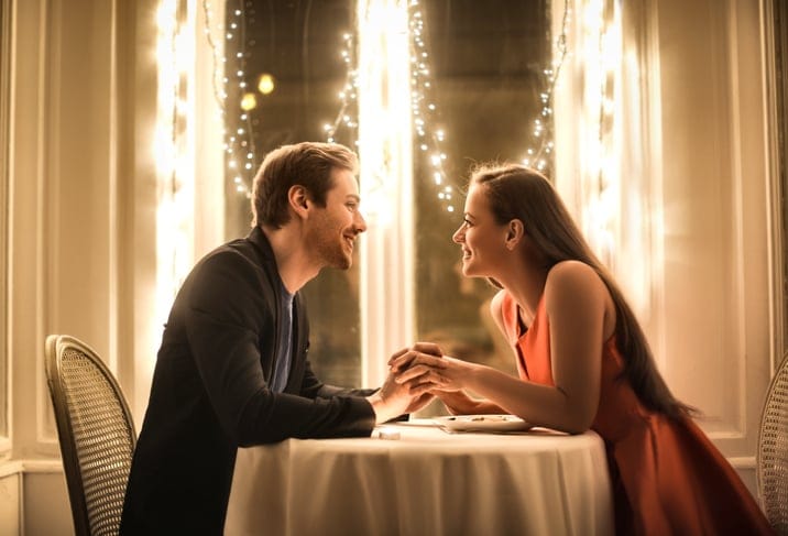 11 Signs You’re Not His Only Date That Night