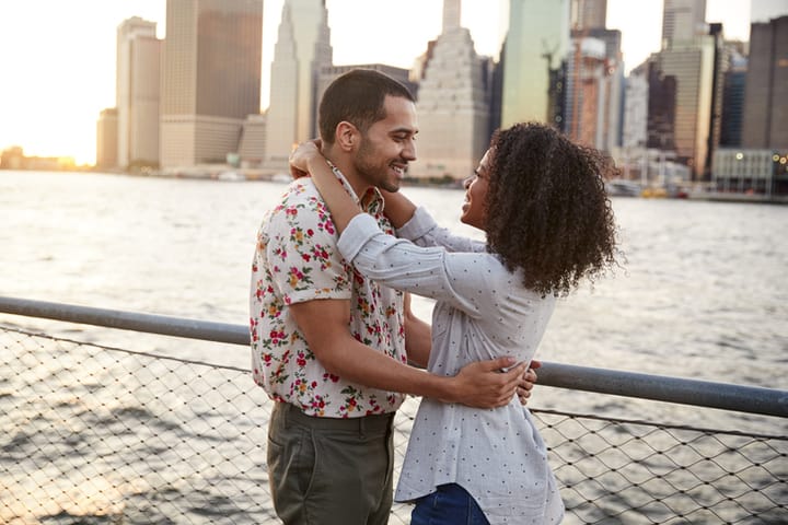 couple hugging in manhattan