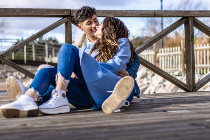 gen z couple in love