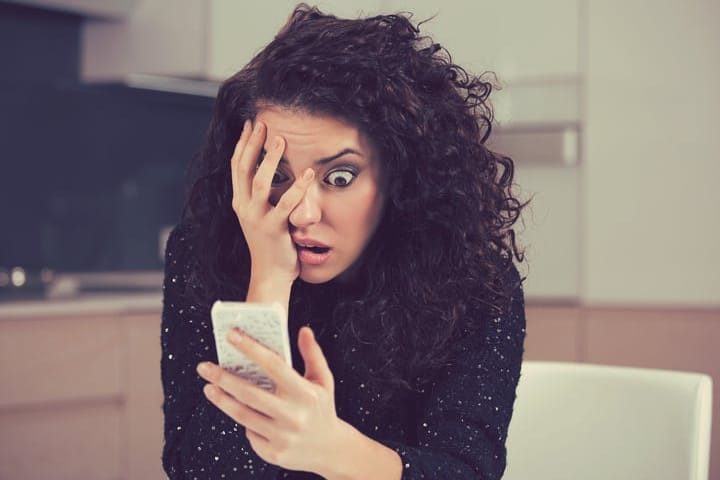 woman bad text message