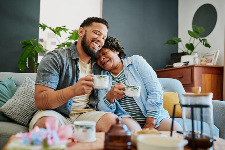 12 Guys Reveal The Best Pieces Of Love Advice Their Moms Ever Gave Them