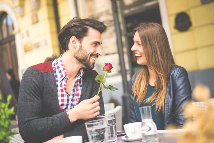 Old Fashioned Dating Customs We Shouldn’t Actually Bring Back