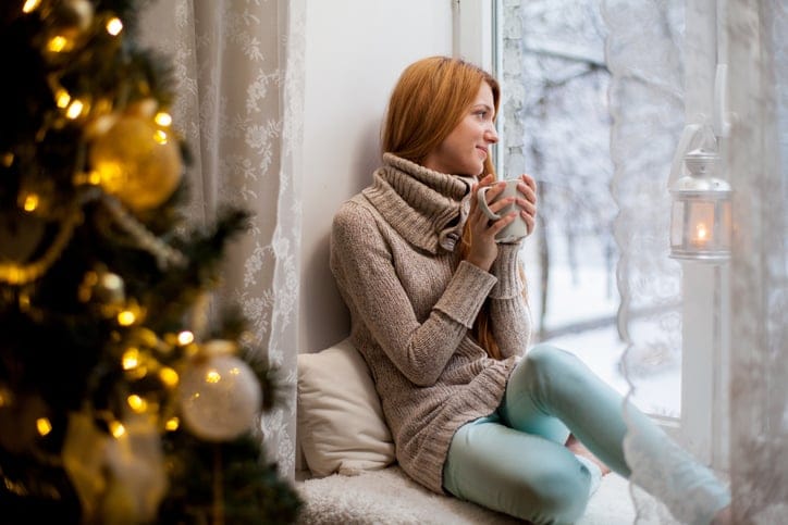 13 Questions Single Girls Dread Being Asked Around The Holidays