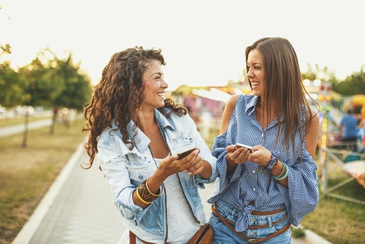 14 Things Your Bestie Will Give You That Your Boyfriend Can’t