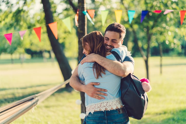 What A Guy’s Hugs Say About His Feelings For You