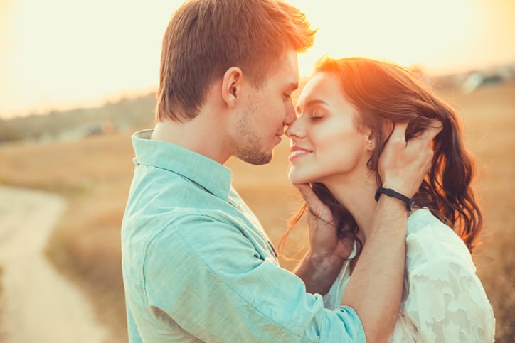 Science Says Women Smell Better To Men When We’re Ovulating