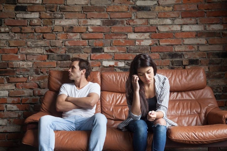 How Do I Know If My Boyfriend Is Being Unfaithful? 13 Signs He’s Cheating