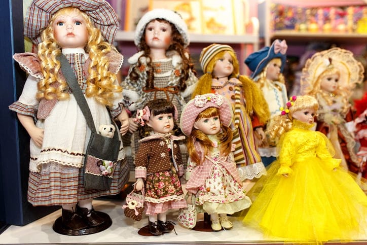 Eccentric Couple Has More Than 200 Dolls They Treat As Their “Plastic Children”