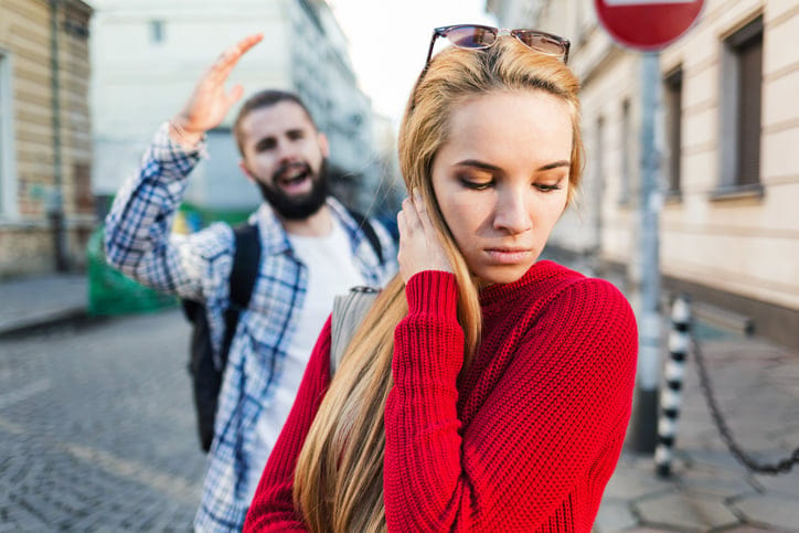 Signs You’re Losing Interest In Your Relationship And Need To End It