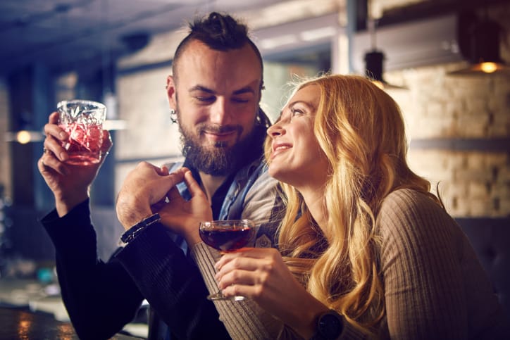 Fun Drinking Games To Play With A Guy You Just Started Dating