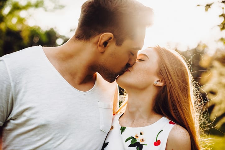 11 Best Places To Kiss A Woman That’ll Drive Her Crazy
