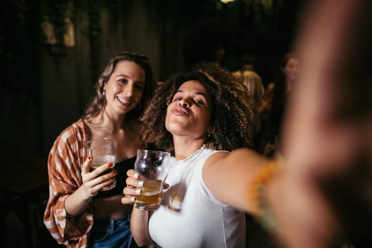 The 13 Different Types Of Girls You See At The Bar