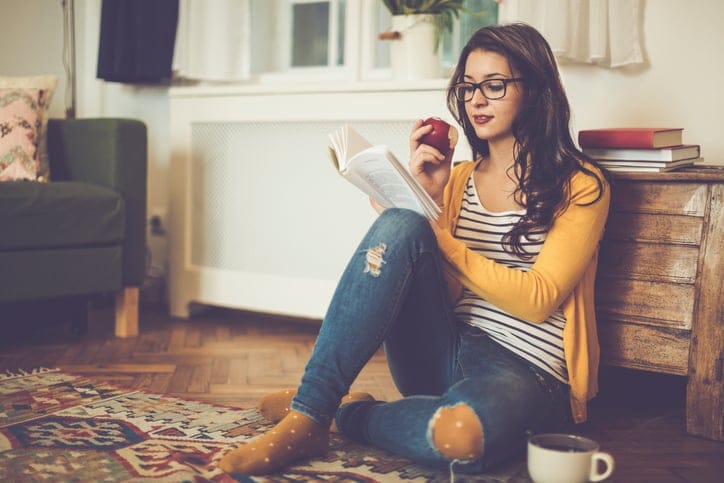 8 Ways Introverts Love Differently