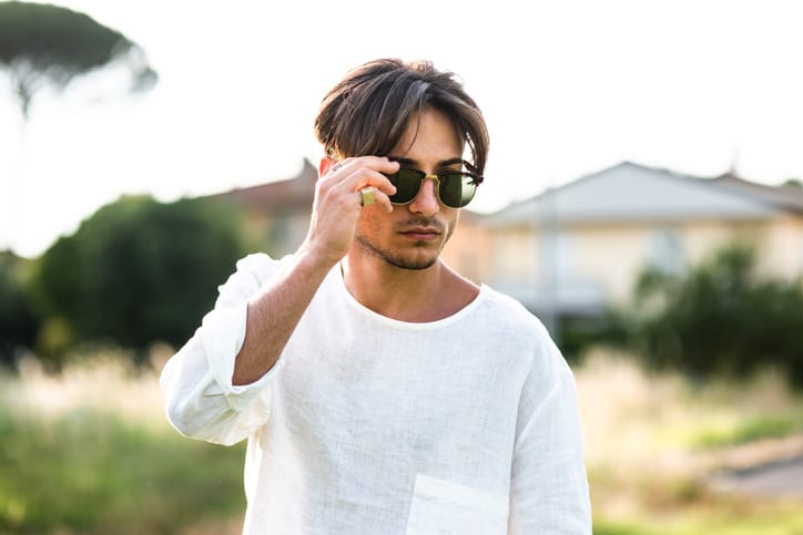 How To Deal With An Emotionally Distant Guy
