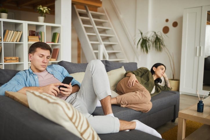 Has He Lost Interest? 10 Signs He’s Not Feeling It Anymore