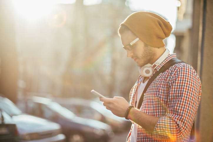 If You Do These 11 Things While Texting, It’s Never Going To Work Out