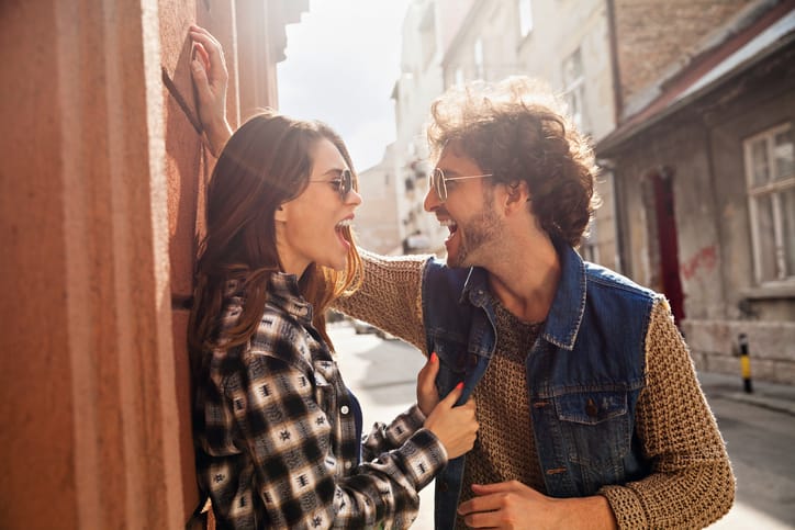 Are You Dating A Crazy Dude? You Are If He’s Showing These Signs