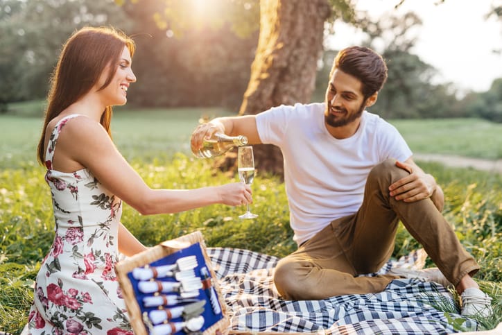 If He’s Making You Miserable More Often Than He’s Making You Happy, Leave