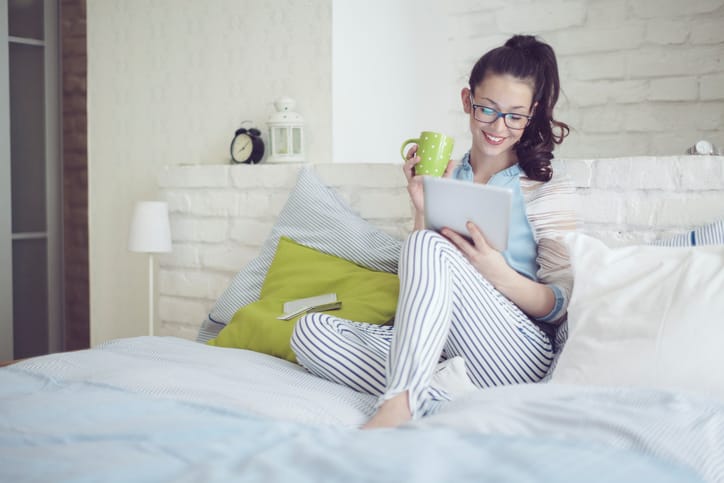 I’m A Homebody & It’s Awesome — I’ll Always Pick Staying Home Over Going Out