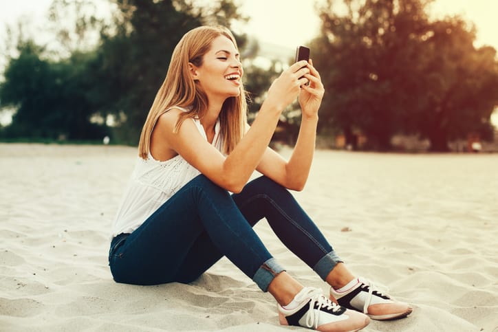 I’m Addicted To Social Media & It’s Ruining My Life