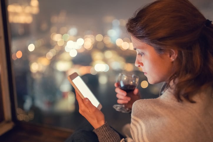 Your Pessimistic Drunk Thoughts Are Liars — Don’t Pay Attention To Them