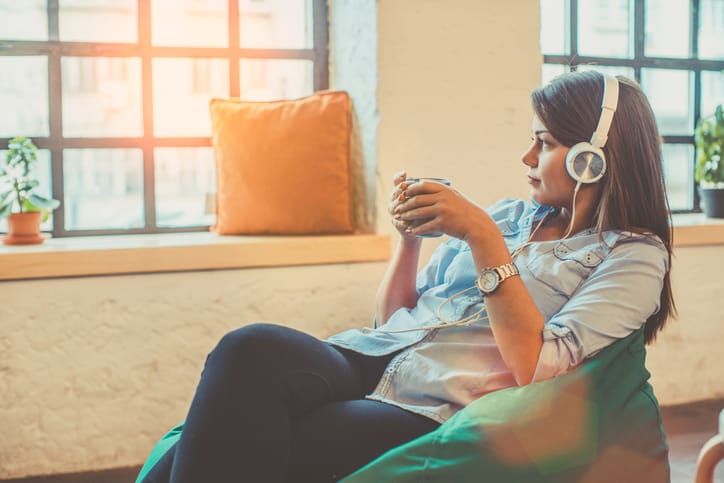 10 Ways To Get Over A Breakup That Don’t Include Drinks & Rebounds